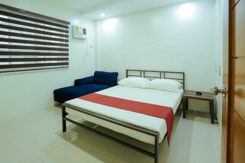 Hotel Oyo 645 Ljenj Apartelle
