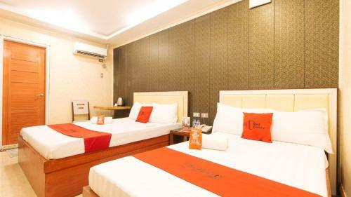 Hotel Reddoorz Plus @ Winter Benitez Cubao