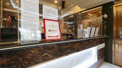 Hotel Reddoorz Plus @ Winter Benitez Cubao