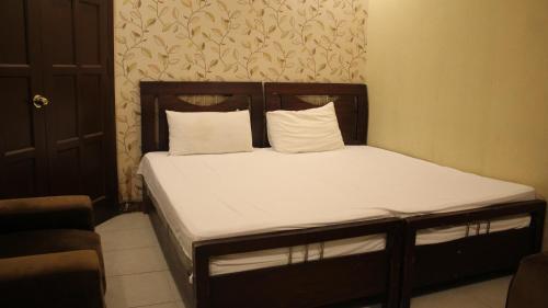 Hotel Comfort Inn (R)