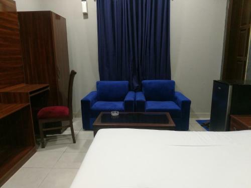 Hotel Comfort Inn (R)