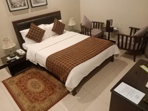 Hostal Crosswinds Guest House