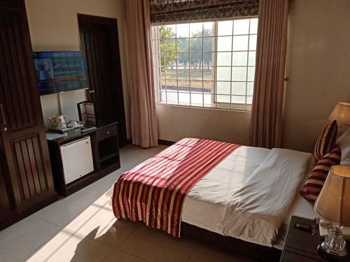 Hostal Crosswinds Guest House