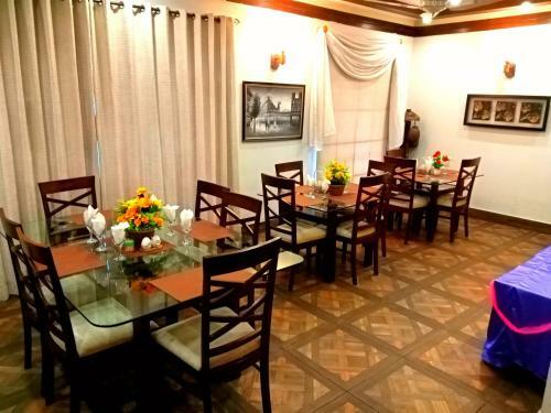 Hostal Crosswinds Guest House