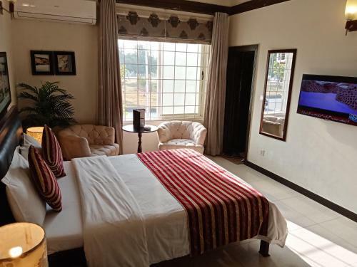 Hostal Crosswinds Guest House