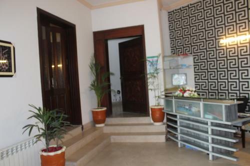 Hostal Royal Luxus Guest House