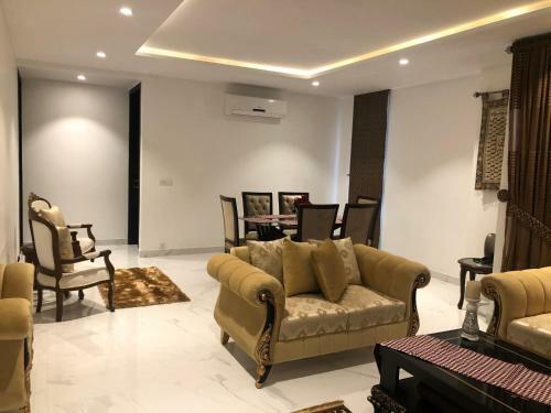 Hostal Royal Guest House Lahore Cantt