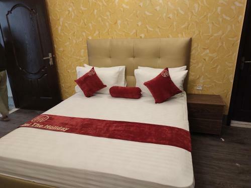 Hotel The Holiday
