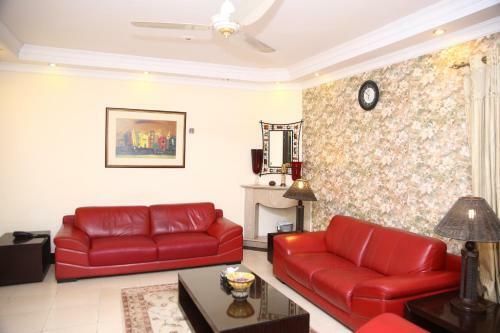Hostal Safari Club 3 Bahria Town
