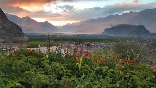 Hotel Mountain Lodge Skardu