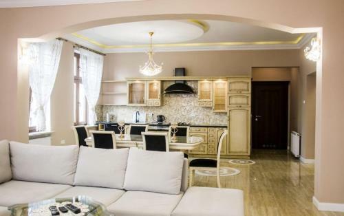 Shelby Apartamenty