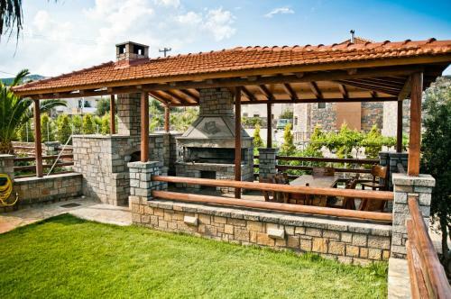 Villa St. Nicolas & Theano