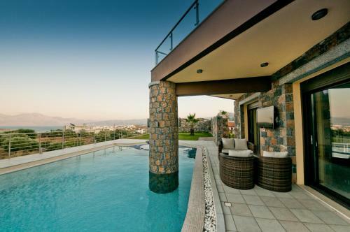 Villa St. Nicolas & Theano