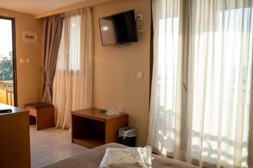 Ekavi Hotel