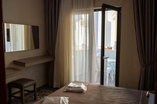 Ekavi Hotel