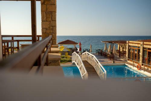 Ekavi Hotel
