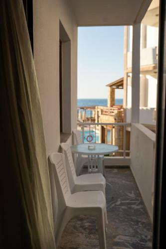 Ekavi Hotel