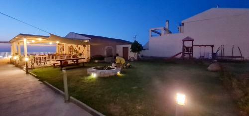 Ekavi Hotel