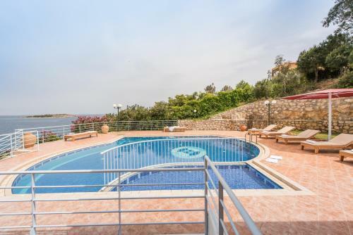 Mare Nostrum Villas I