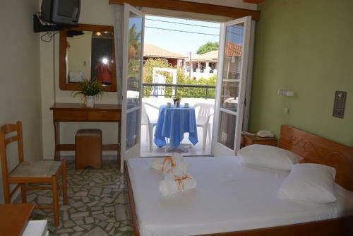 Hotel Montes Apartments & Studios