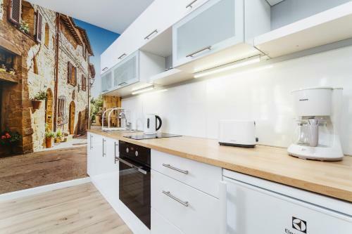 Apartments Harmonica Trynitarska By Renters