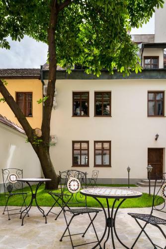P&j Holiday Houses