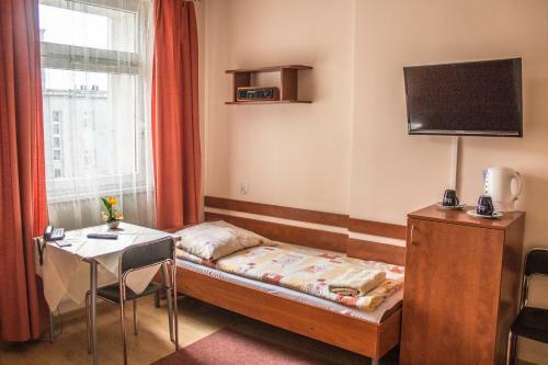 ?aczek Hotele Studenckie