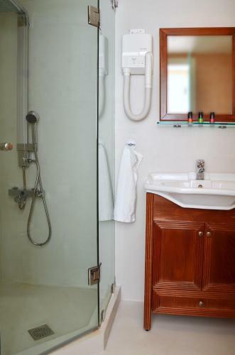 Keros Art Hotel