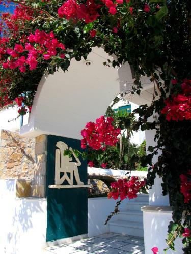 Keros Art Hotel