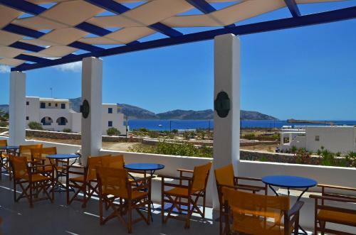 Hostal Petros Rooms