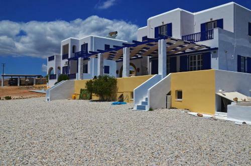 Hostal Petros Rooms