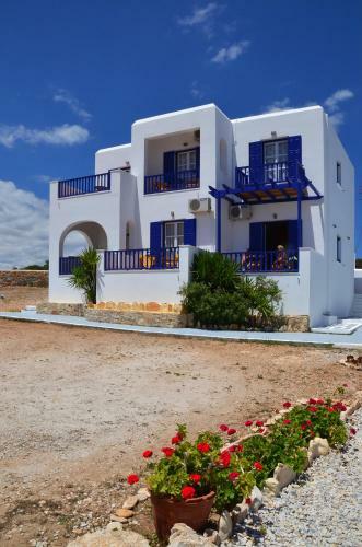 Hostal Petros Rooms