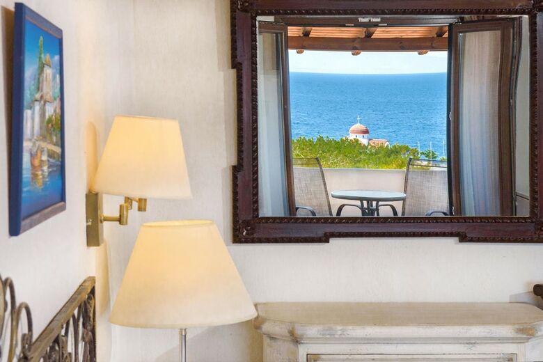 Leandros Hotel