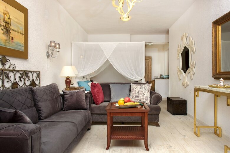 Leandros Hotel