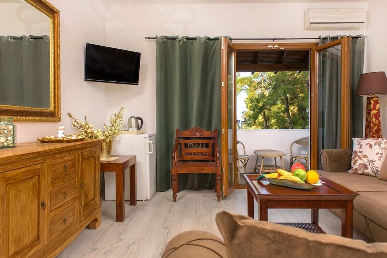 Leandros Hotel