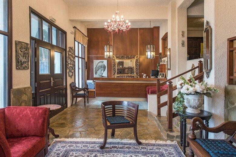 Leandros Hotel