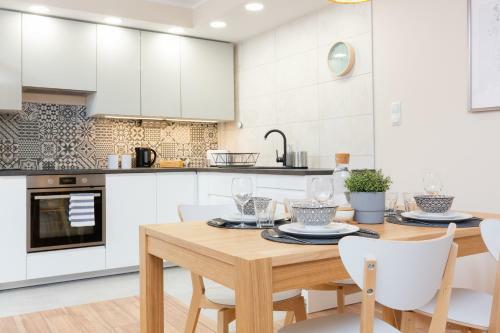 Apartments Warsaw Kr�lewska By Renters