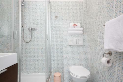 Warsaw New Town Apartments By Renters