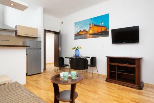 Warsaw New Town Apartments By Renters