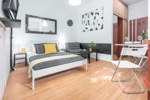 Apartments Wilcza 55 By Renters