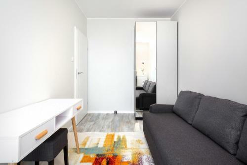 Apartments Rondo Wiatraczna By Renters