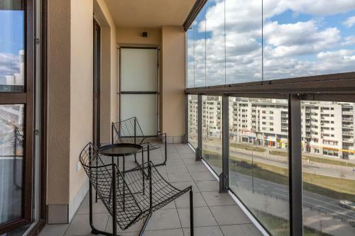 Apartments Rondo Wiatraczna By Renters