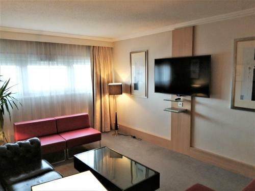 Hotel Best Western Charles de Gaulle Airport