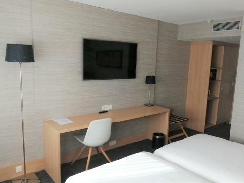 Hotel Best Western Charles de Gaulle Airport