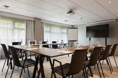 Hotel Best Western Charles de Gaulle Airport
