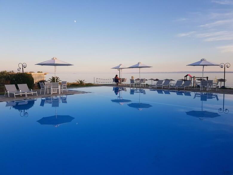 Aparthotel Alkinoos Beach Hotel