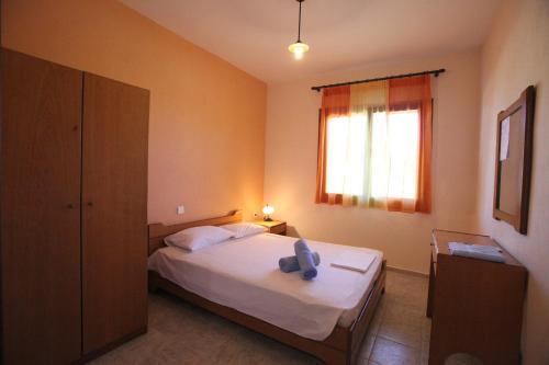 Elena Apartments & Studios