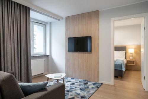 Q19 Apartments