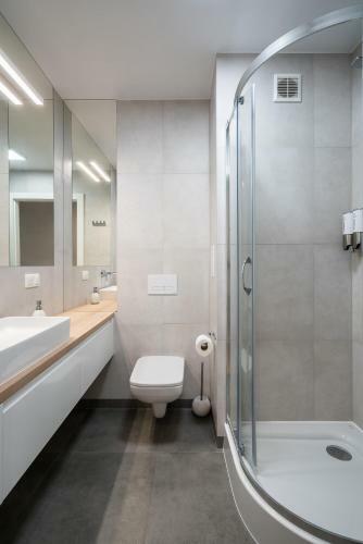Q19 Apartments