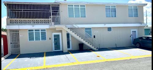 Metropolitan Area Apartment